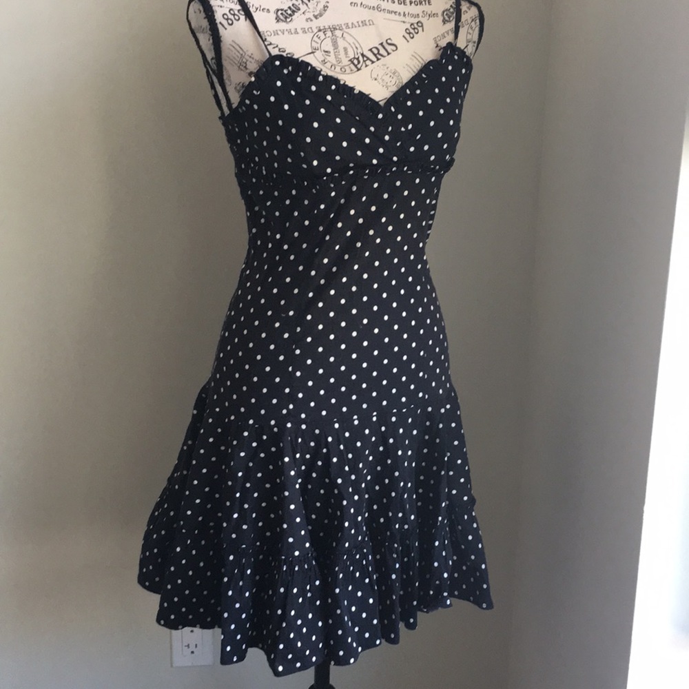Polka dot dress black as white
